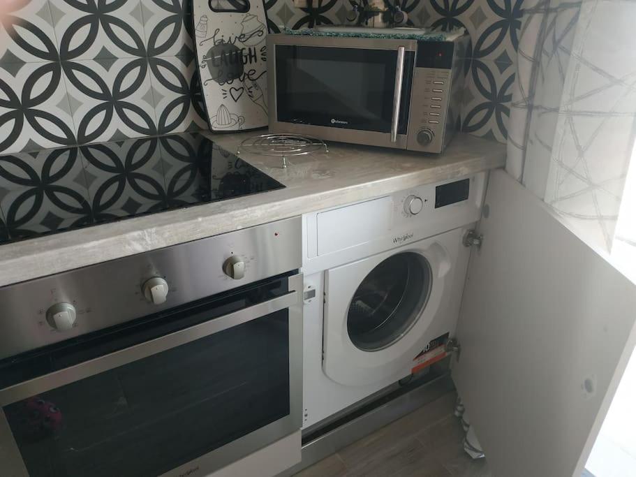 Athens View Apartment Near Metro Station Agia Marina Kültér fotó